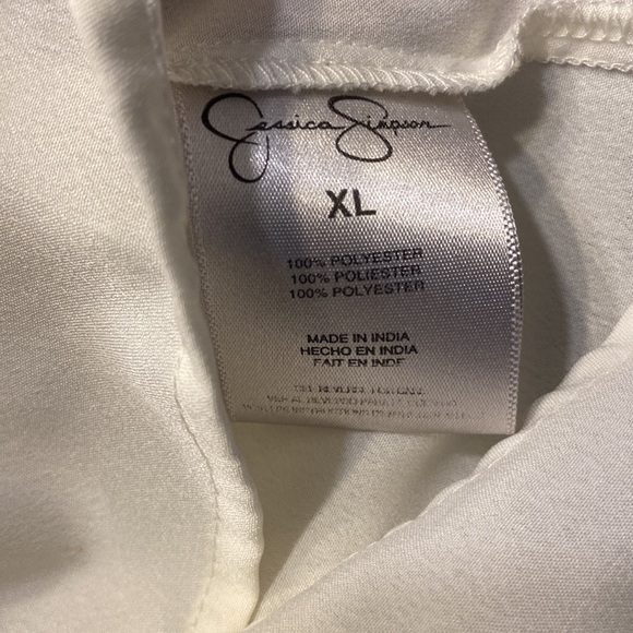 Jessica Simpson embellished col-
lar button down top XL - Picture 7 of 8